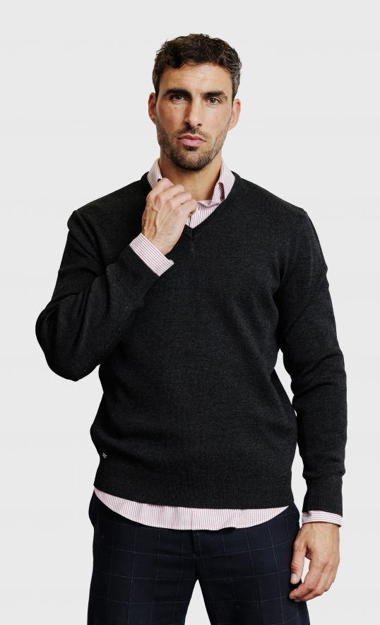 Pull col V en laine mérinos 2 fils gris anthracite